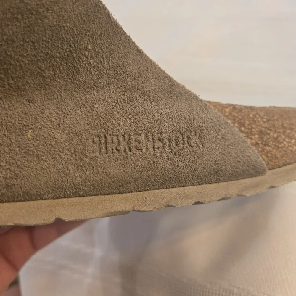 Birkenstock Kyoto Sandals 7M 9W Stone Suede Leather Adjustable Strap Lightweight